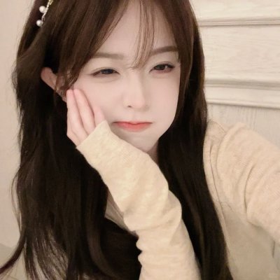伊娜:初生之犊 海报